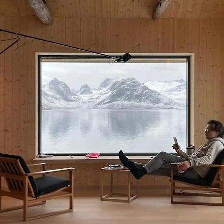 Minkfarmen, Spacious Seaside Cabin With Scenic View Ramberg Exteriör bild