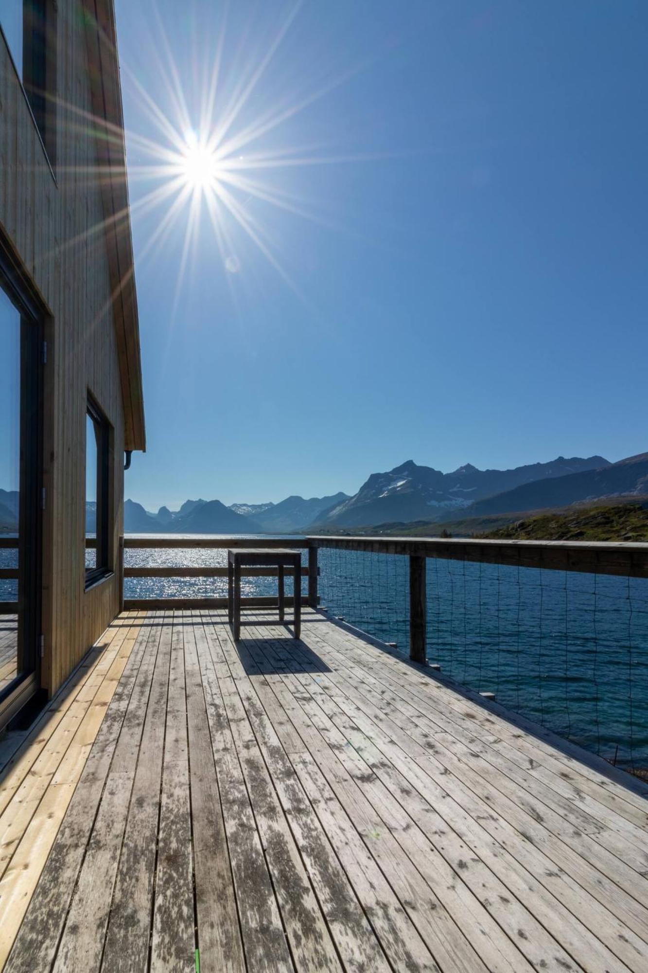 Minkfarmen, Spacious Seaside Cabin With Scenic View Ramberg Exteriör bild